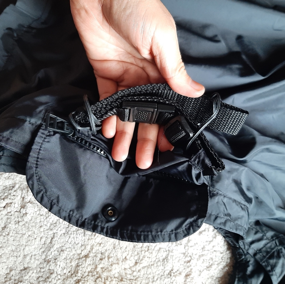 Express lightweight rain coat - Picture 3 of 5